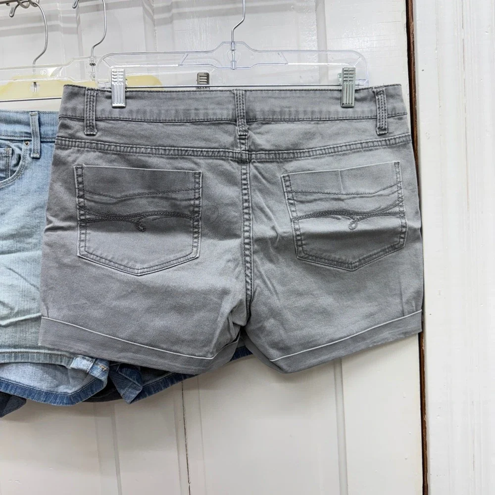 Lot of 6 Women's‎ 12 Shorts Denim Chino Yellow Grey Blue Assorted Bundle